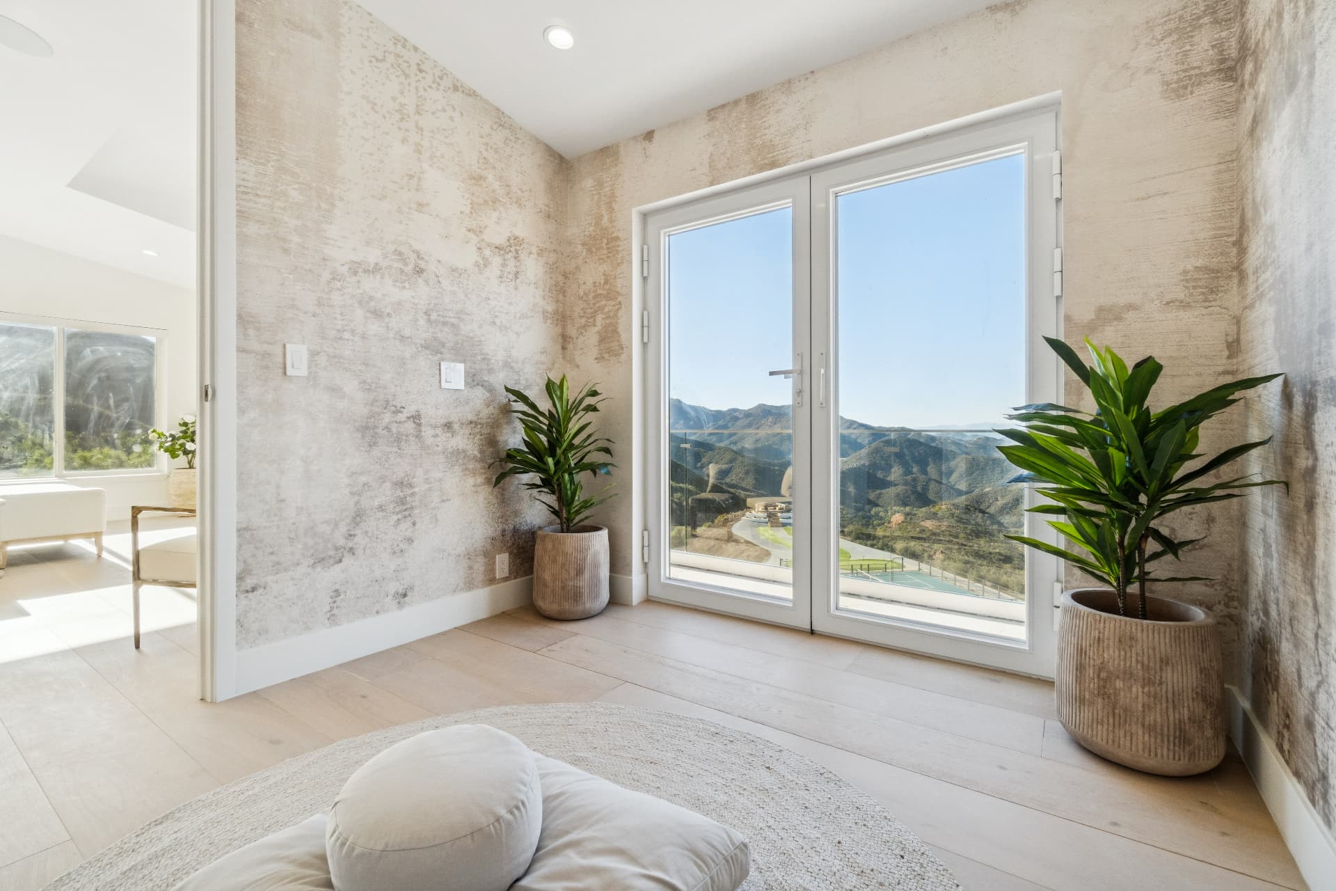 Thrive Malibu — Interior